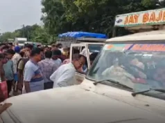 Accident in Balasore: 1 dead and several injured as pick-up van overturns accident in balasore
