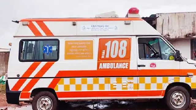 baby born in ambulance baby born in ambulance