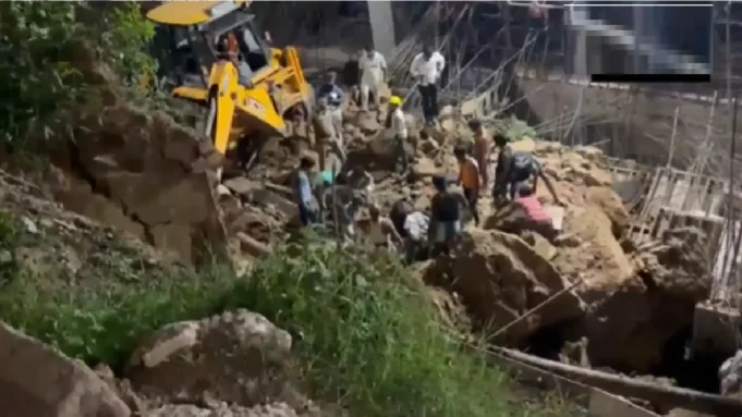 building collapse in punjab