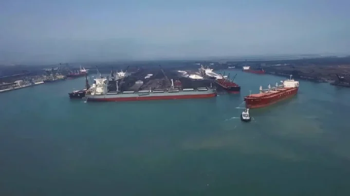 foreign ship arrested in Paradip