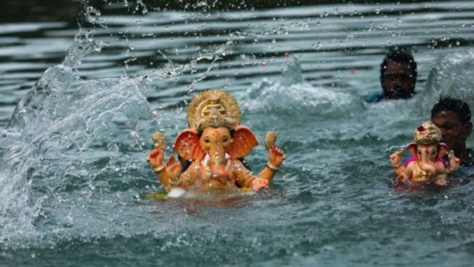 Generator catches fire during Ganesh idol visarjan Generator catches fire during Ganesh idol visarjan