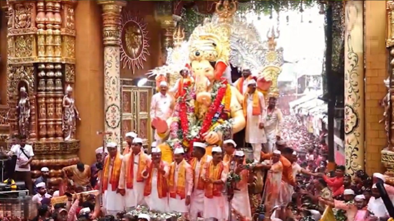 Lalbaugcha Raja immersion Lalbaugcha Raja immersion