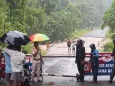 Cyclone Arnab Update: National Highway No. 326 closed as water flows over Ledhabandha bridge National Highway No. 326 closed