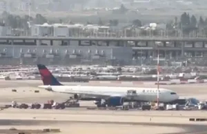 New York Israel flight bomb threat, passengers evacuated to the terminal New York Israel flight bomb threat