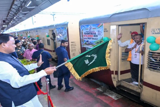 Special train from Bhubaneswar to Gujarat flagged off on National Unity Day train from Bhubaneswar to Gujarat